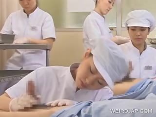 Japonais infirmière siphonage foutre dehors de chaud à trot quéquette