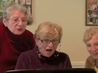 3 vanaemad react kuni suur mustanahaline johnson räpane film film