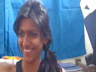 Non-nude mais quente indiana escola querido em webcam - desibate*